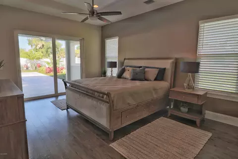 914 S Riverside Dr, Edgewater, FL 32132 photo 18