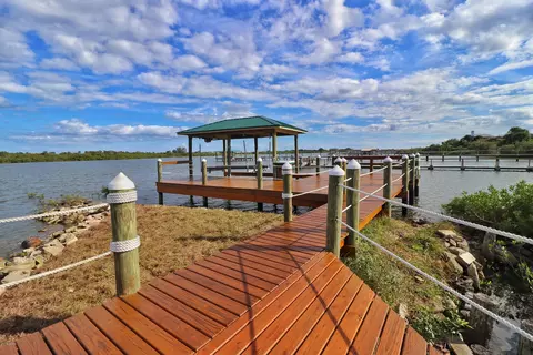 914 S Riverside Dr, Edgewater, FL 32132 photo 7