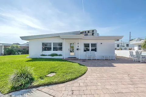 6 Sandy Beach Dr, Ormond Beach, FL 32176 photo 2