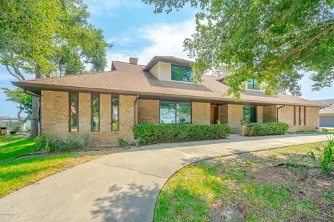1209 Oak Forest Dr, Ormond Beach, FL 32174 photo 2