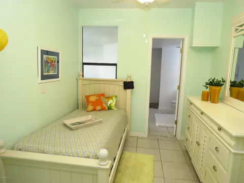 624 Robin Rd #A, Ormond Beach, FL 32176 photo 8