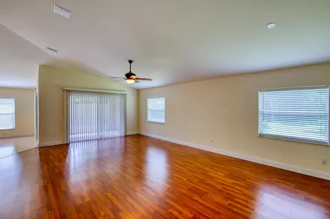 34 Volunteer Ln, Ormond Beach, FL 32174 photo 9