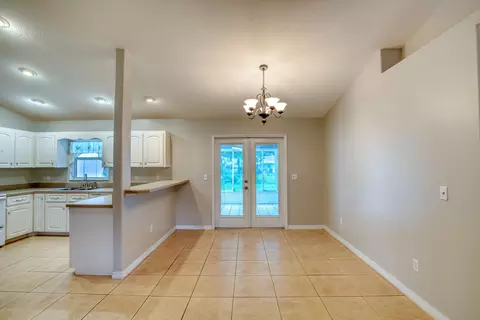 2210 Juniper Dr, Edgewater, FL 32141 photo 7