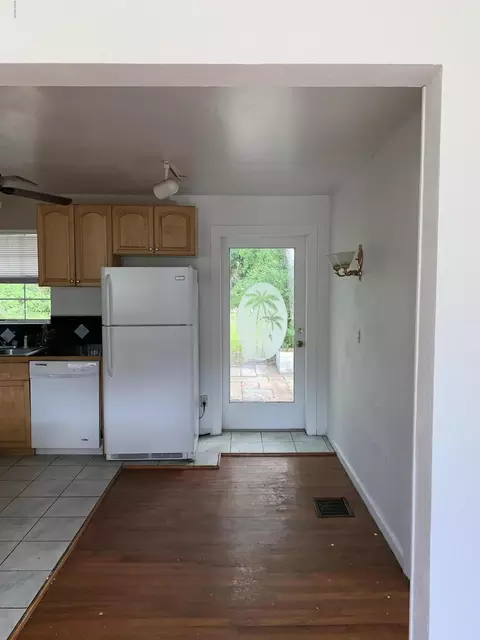 542 S Ridgewood Ave, Ormond Beach, FL 32174 photo 5