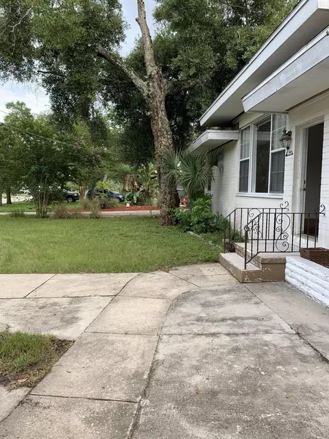 542 S Ridgewood Ave, Ormond Beach, FL 32174 photo 9