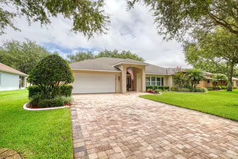 37 Lakebluff Dr, Ormond Beach, FL 32174 photo 8