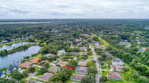 37 Lakebluff Dr, Ormond Beach, FL 32174 photo 5