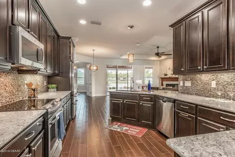 321 Chesham St, Ormond Beach, FL 32174 photo 9