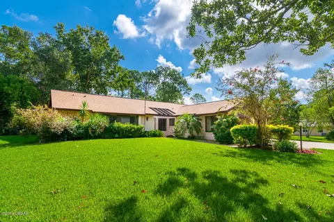208 Riverbend Rd, Ormond Beach, FL 32174 photo 1