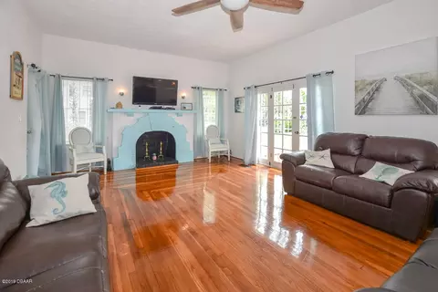 541 Riverside Dr, Ormond Beach, FL 32176 photo 10