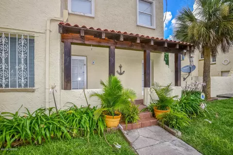 541 Riverside Dr, Ormond Beach, FL 32176 photo 8
