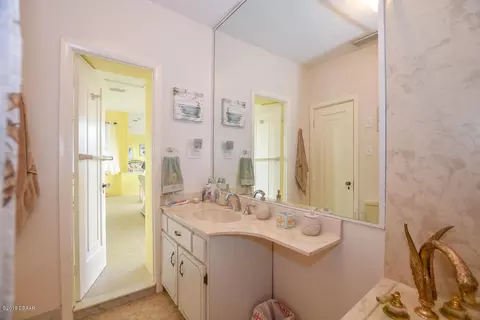541 Riverside Dr, Ormond Beach, FL 32176 photo 33