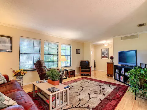 1314 Overbrook Dr, Ormond Beach, FL 32174 photo 5