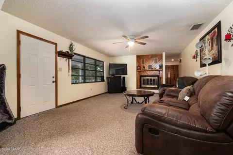 34712 La Pl, Eustis, FL 32736 photo 3