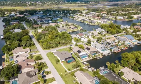 2 Chippeway Ct, Palm Coast, FL 32137 photo 4