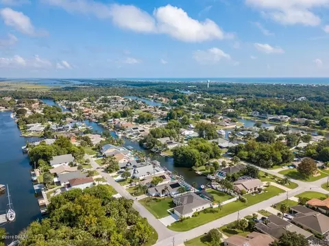 2 Chippeway Ct, Palm Coast, FL 32137 photo 2