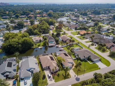 2 Chippeway Ct, Palm Coast, FL 32137 photo 9