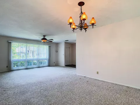 28 Twin River Dr, Ormond Beach, FL 32174 photo 8