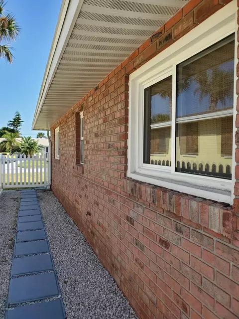 10 Sunny Beach Dr, Ormond Beach, FL 32176 photo 6