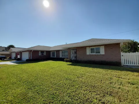 10 Sunny Beach Dr, Ormond Beach, FL 32176 photo 2