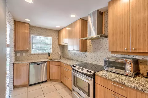 415 N Halifax Dr, Ormond Beach, FL 32176 photo 9