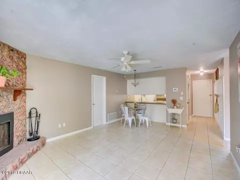10 Laurel Oaks Cir, Ormond Beach, FL 32174 photo 6