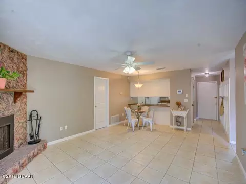 10 Laurel Oaks Cir, Ormond Beach, FL 32174 photo 5
