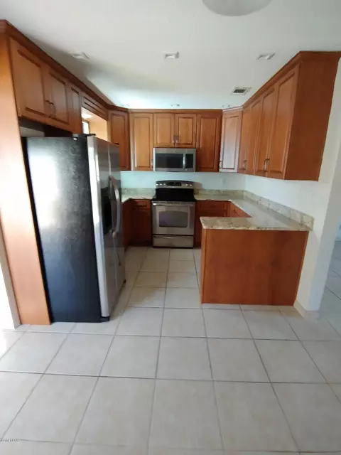 52 Ocean Crest Dr, Ormond Beach, FL 32176 photo 1