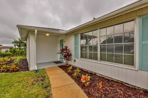8 Sterling Cir, Ormond Beach, FL 32174 photo 8