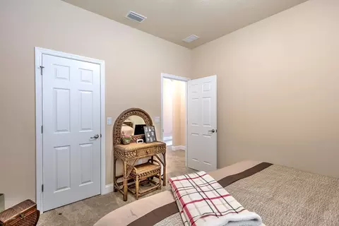 3204 Connemara Dr, Ormond Beach, FL 32174 photo 8