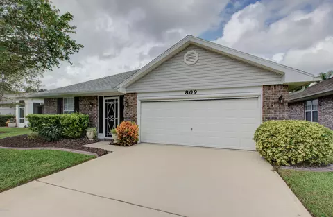 809 Star Reef Ln, Edgewater, FL 32132 photo 2