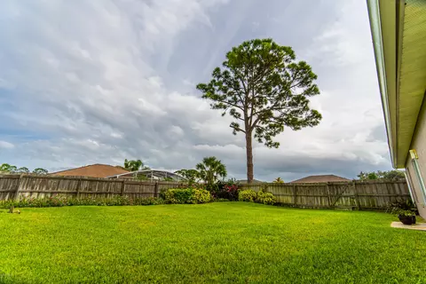 415 Central Mariners Dr, Edgewater, FL 32141 photo 6