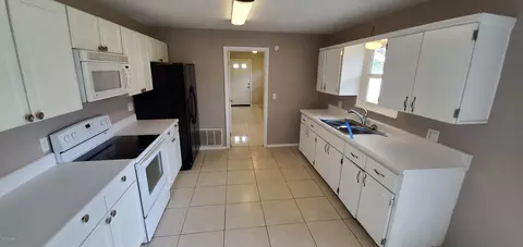 2107 Lime Tree Dr, Edgewater, FL 32141 photo 10