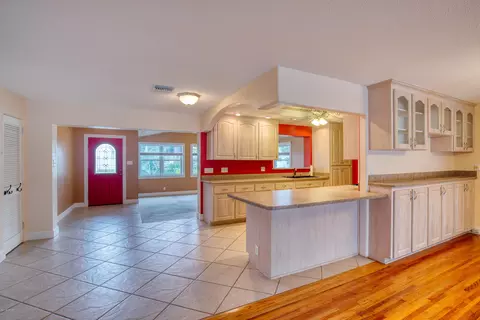 147 Ocean Ter, Ormond Beach, FL 32176 photo 10