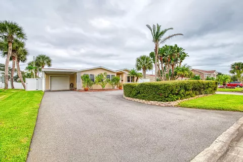 147 Ocean Ter, Ormond Beach, FL 32176 photo 2