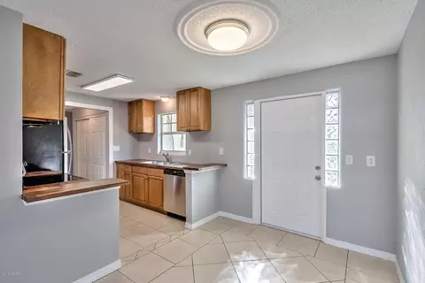 1928 Juniper Dr, Edgewater, FL 32141 photo 12