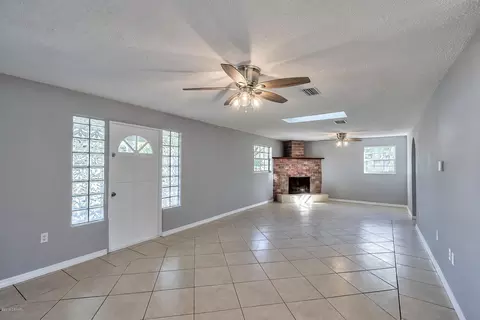 1928 Juniper Dr, Edgewater, FL 32141 photo 8