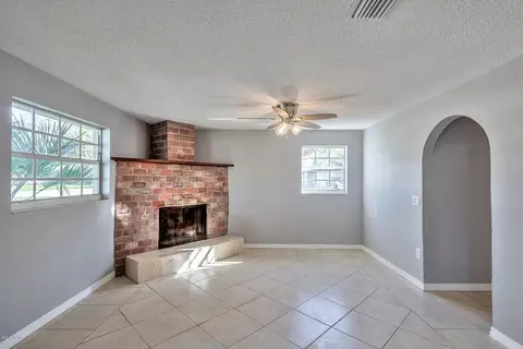 1928 Juniper Dr, Edgewater, FL 32141 photo 9