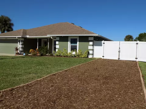 137 Ormond Shores Dr, Ormond Beach, FL 32176 photo 4