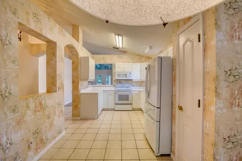 29 Reflections Village Dr, Ormond Beach, FL 32174 photo 9