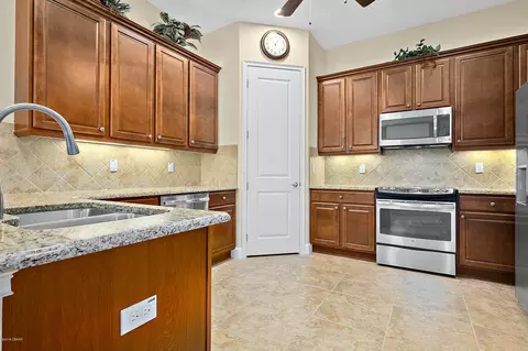 1252 Kilkenny Ct, Ormond Beach, FL 32174 photo 8