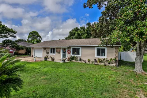 2322 Evergreen Dr, Edgewater, FL 32141 photo 2