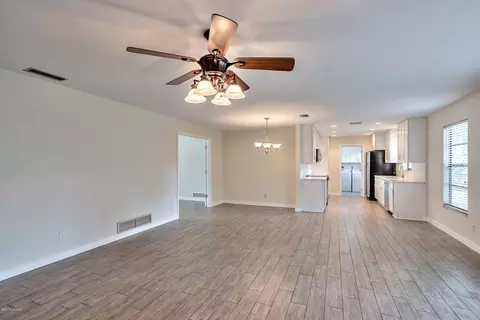 1404 Overbrook Dr, Ormond Beach, FL 32174 photo 8
