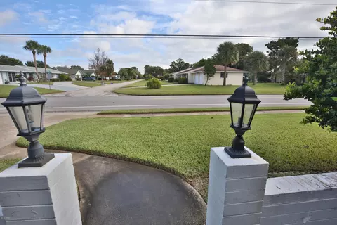 250 N Halifax Dr, Ormond Beach, FL 32176 photo 5