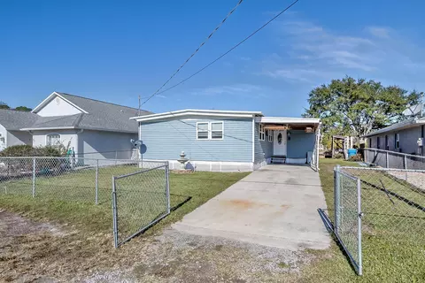 105 Douglas St, Edgewater, FL 32141 photo 4