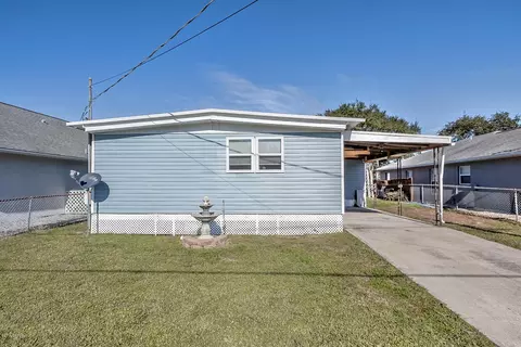 105 Douglas St, Edgewater, FL 32141 photo 3