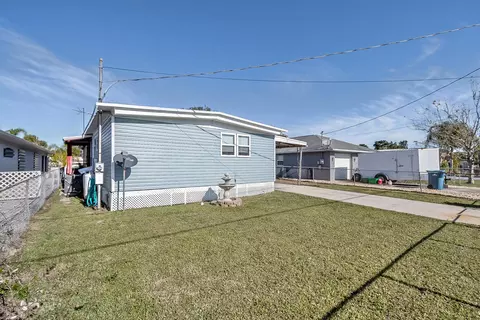 105 Douglas St, Edgewater, FL 32141 photo 5