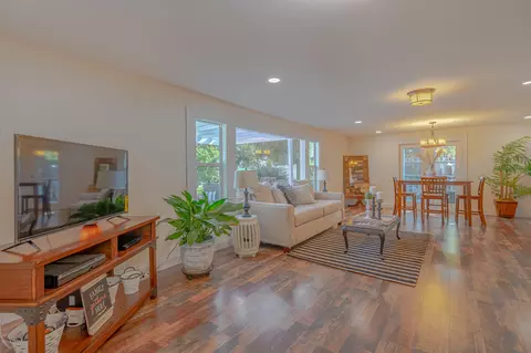 428 N Riverside Dr, Edgewater, FL 32132 photo 9