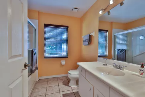 25 Creek Bluff Way, Ormond Beach, FL 32174 photo 21