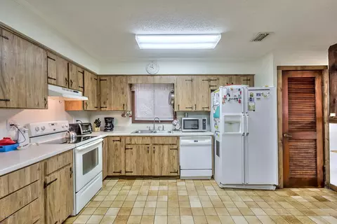 3410 Silver Palm Dr, Edgewater, FL 32141 photo 4